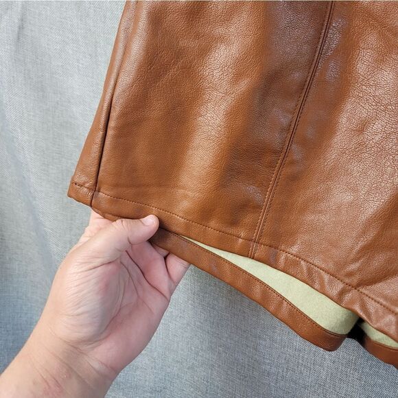 NWT- ALTAR'D STATE Faux Leather Shorts - Picture 5 of 11